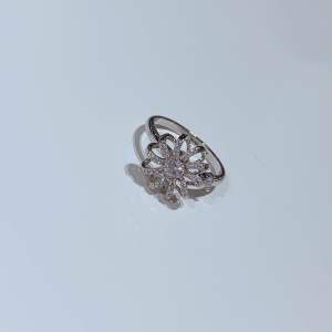 Advanced Temperament Rotating Flower Plate Snowflake Ring Adjustable Size Opening Ring