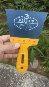 Dao Bả Matit Thép Đen (Đẹp) 13cm Cán Nhựa Cầm Tay Dùng Thi Công Hoàn Thiện Bề Mặt