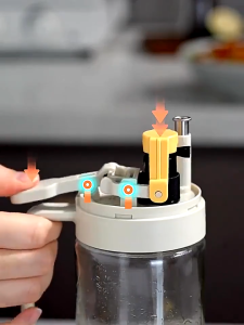 Glass Oil 550mL Bottle Automatic Opening And Closing Spring Cooking Oil Cruet for Camping BBQ玻璃油壶