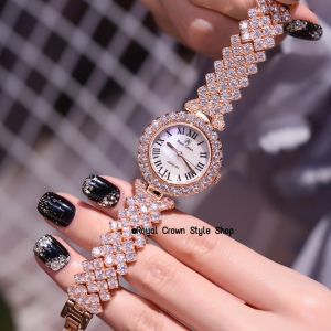 นาฬิกาข้อมือ Royal Crown นาฬิกาเพชรสวยหรู สีโรสโกล กันน้ำ มีบัตรับประกัน1ปี จัดส่งพร้อมกล่องครบเช็ค