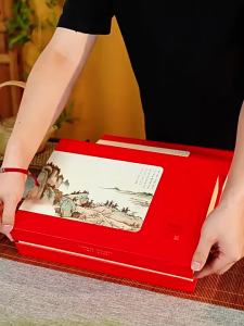 XINYIHAO | Ancient Tree Yunnan Dianhong Tea Gift Box Honey Aroma Golden Silk