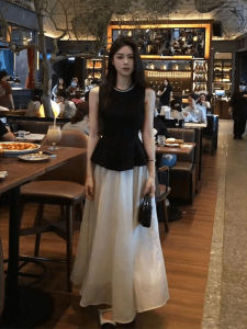 Xzy Slightly Oversized Girls Socialite Style Elegance Sleeveless Waist-Controlled Top Womens Summer Large Swing Skirt Two-piece Set