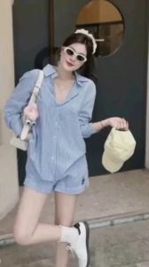 Set Bộ gồm áo Sơmi tay dài kẻ sọc kèm quần short cạp chun thân sau. có túi 2 bên theo phong cách hàn nhẹ nhàng thanh lich