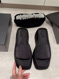 Womens Thick Heel Platform Sandals Casual Slip-On Summer Shoes Outdoor Wear Chunky Sole Flat Sandals Breathable Slip-On Pumps