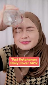Bedak Daily Cover Sr12 Bpom Aman / Bedak Padat + Foundation + Spf 15 Awet Tahan Lama Dan Ringan Di Wajah