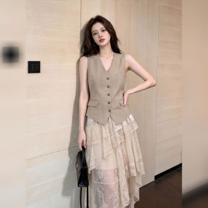 DANTING | Mature Elegance Lace Sleeveless Top and Skirt Set