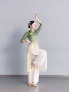 2024 New Arrival Classical Dance Costume Body Charm Physical Exercise Clothes National Style Cheongsam Dancing Dress Chinese Classic Dance Gauze Clothes Elegant