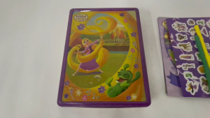 Disney Princess Tangled Happy Tin Gift Set