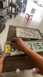 Decal Dán Biển Số Ô Tô Cờ Việt Nam | Miếng Dán Trang Trí Biển Dài 52x11cm Biển Vuông 33x16.5cm | Bền Màu