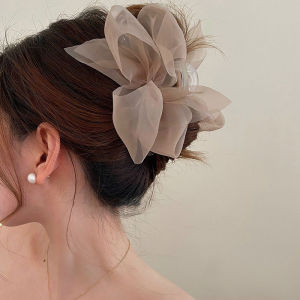Roman Holiday Mesh Bow Grip Clip: A Stylish & Elegant Hair Accessory