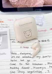 หูฟังบลูทูธหมีพูห์Disneyไร้สาย สไตล์หรูหรา หูฟังไร้สายพร้อมไมโครโฟน ลดเสียงรบกวน bluetooth ไร้สาย ของแท้100% หูฟัง