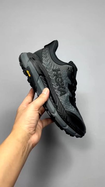 Sepatu Lari Pria Hoka One One Mafate Speed 4 Black Global