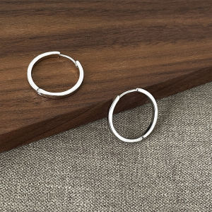 Elegant Pure Silver Needle Hoops Womens Fashion Jewelry Fresh out New Large Circle Earrings Luxury Sensation Ear Jewelry