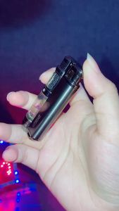 FOCUS ไฟฟู่ ไฟแช็คไฟฟู่ แบบเติมแก็ส มองเห็นบรีมาณของแก็ส สเเตนเลส 1 หัว