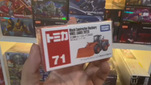 Mô Hình Xe Xúc Lật Hitachi Wheel Loader ZW100-6 Takara Tomy Tomica No.71 (Chính Hãng Hộp Giấy)