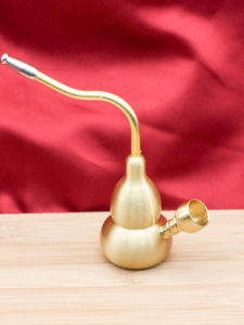 เครื่องสูบบุหรี่ทองแดงแบบสั้นแบบเก่า ถือได้ ด้ามสูบบุหรี่ทองแดงแบบติดกรอง สำหรับบุหรี่แห้ง อุปกรณ์สปาแบบแยกได้ สำหรับบ้านและสวน