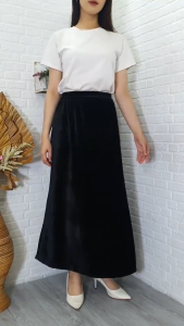 Rok Panjang A Line Velvet Resleting Samping Modis & Nyaman Elegan