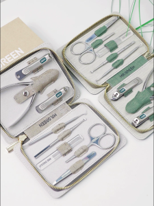 MR.GREEN Manicure Set Pedicure Kit Nail Clipper Stainless Steel Professional Nail Cutter Tools with Travel Case Sets