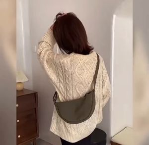 กระเป๋าแฟชั่น กระเป๋าสะพายข้างงานผ้าดีๆสวยๆ