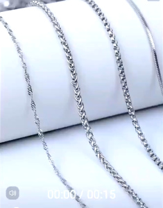 Kalung pria wanita titanium populer/aksesoris couple elegan model gepeng pipih