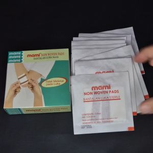 1 Pcs MAMI Non Woven Pads l Bantalan Luka Steril dengan Plester