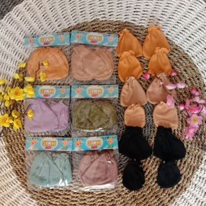 Sarung tangan dan kaos kaki bayi polos