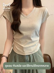 MiiOW | เสื้อยืดคอกลมแขนสั้นผ้าฝ้ายแท้สีเทาสำหรับผู้หญิง MiiOW Cat Lady เสื้อคอวีทรงเข้ารูปพื้นฐานที่สวมใส่ได้หลากหลายในฤดูร้อน