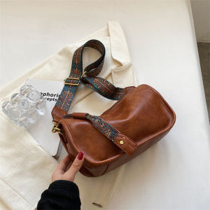 Trendy Large Capacity Shoulder Bag 2025 New Style Fashion Wide Strap Pillow Shaped Womens Handbag Soft PU Leather Casual