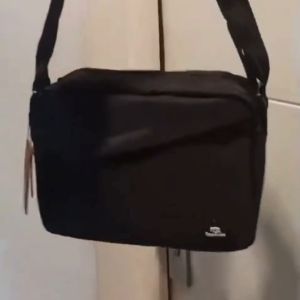 TAS SELEMPANG PRIA TAMIKO HITAM TA1037B5 ANTI AIR MUAT BANYAK BRANDED PREMIUM COWOK KEREN DISTRO
