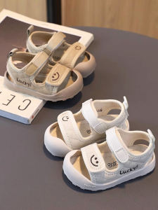 Xăng Đan Em Bé Giày Tập Đi Bít Mũi Bé Trai Đế Mềm Bé Trai Ngọc Trai Mẫu Mới Mùa Hè Năm 2023 Giày Đi Biển Dễ Phối Bé Gái Sành Điệu