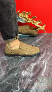 Sandal Pria Kulit Hitam Anti Selip - Untuk Gunung & Casual Tahan Lama