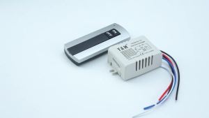 Professional 220V 1/2/3 Channel ON/OFF Wireless Digital Remote Control Switch with/no Holder for Lamp Light Receiver Transmitter