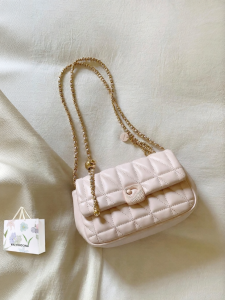 Chio’2nd | Creamy Souffle Square New Fashion Chain Shoulder and Crossbody Bag