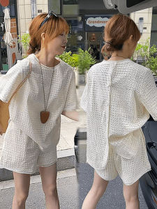 Bộ Đồ Hai Mảnh Thời Trang Mùa Hè Áo Cổ Tròn Tay Ngắn Khoét Lỗ Quần Short Cạp Cao Bộ Đồ Hai Mảnh Chất Liệu Cotton Thoải Mái