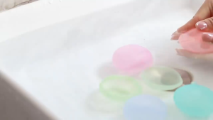 6Pcs/Set Water Bomb Ball Mainan Anak Bola Air Magnetic Silikon Reusable Isi Ulang