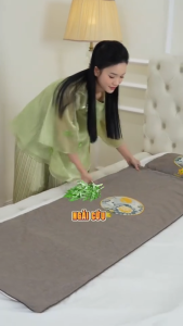 Bảo hành 12 tháng- Conbo Gối và Thảm ngải cứu đông y điện 150 x60 cm nệm hỗ trợ cải thiện sức khỏe làm ấm giảm đau mỏi xương khớp  giúp giấc ngủ sâu giảm căng thẳng và giữ ấm cơ thể trong mùa lạnh