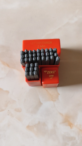 Paket Set Lengkap Alat Ketok Huruf dan Angka Ukuran 3mm Zeki Japan