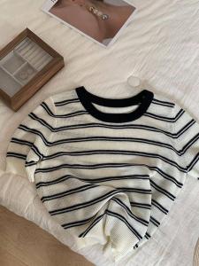 plus Size High End European Style Fashion Stripes 2025 New Hong Kong Style Chic Black White Stripes Ice Silk Knitted Womens Autumn