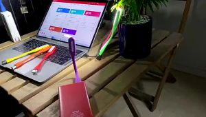Đèn LED USB Dẻo Siêu Sáng Cắm Máy Tính Sạc Dự Phòng (Giao Màu Ngẫu Nhiên)