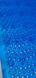 Thảm nhà tắm chống trơn trượt gai mềm hình cỏ-VŨ KHẢI mặt sau có giác hút chống trơn trượt.