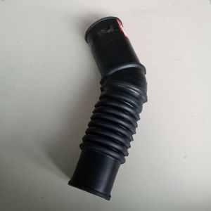 SELANG HAEA UDARA MITSUBISHI COLT T-120SS CARBU / L-300 DIESEL HOSE AIR CLEANER