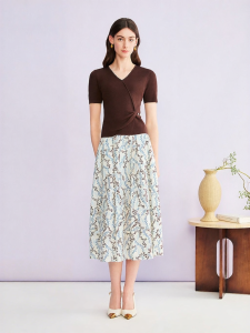 Stylish V-Neck Pleated Silk-Blend Body-Shaping Knitwear