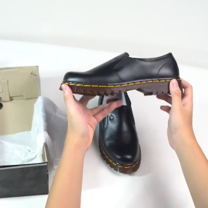 Sepatu Wanita Slip On Kulit Low Cut Loafers Semi Formal VD132