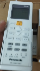 HÀNG CHÍNH HÃNG>Điều khiển máy lạnh Panasonic điều hòa Panasonic Inverter - Nguyên Hộp kèm đế