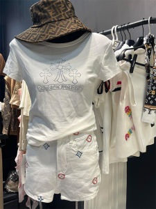 Retro Korean Style High Waist Embroidered White Denim Shorts Womens Summer Fashionable Hot Pants Trendy Ins Straight Leg Jeans