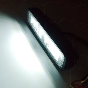 1ชิ้น ไฟสปอร์ตไลท์ LED 12V-24V ไฟสเต็ป ไฟกระพริบ รถบรรทุก รถยนต์ รถมอเตอร์ไซค์ ไฟหน้ารถออฟโรด ไฟท้าย (Slimflashvip)