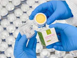 TheAuraဝက်ခြံအမဲစက်တင်းတိပ်ပျောက်Cream