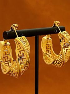 Retro Exaggerated Metal Style Hollow out Earrings Unique Design Sensation Personality Circle Small Luxury High-End Feeling Womens Jewelry