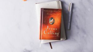 Jesus Calling Devotional Book (Hardcover/Leathersoft) by Sarah Young Enjoying Peace in His Presence (with Bible Scripture References) for Men & Women