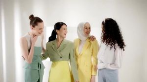 (COD) Azarine Hydrasoothe Sunscreen Gel 50 ml - Calm My Acne 40 ml - Cicamide 40 ml